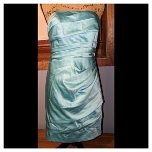 David's Bridal Beautiful blue formal minidress size 4